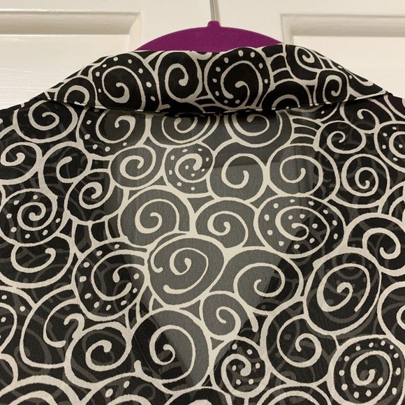 Liz Claiborne Black Sheer Blouse w White Swirl pattern - PL Large - Picture 6 of 12